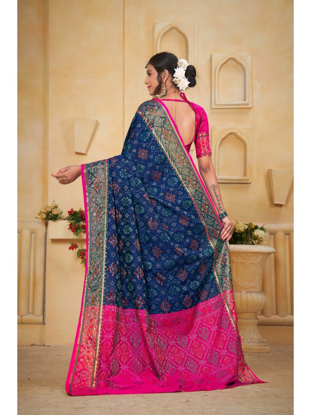 Designer Navy Blue Banarasi Silk Saree With Intricate Patola Zari Weaving & Fancy Border - Image 3
