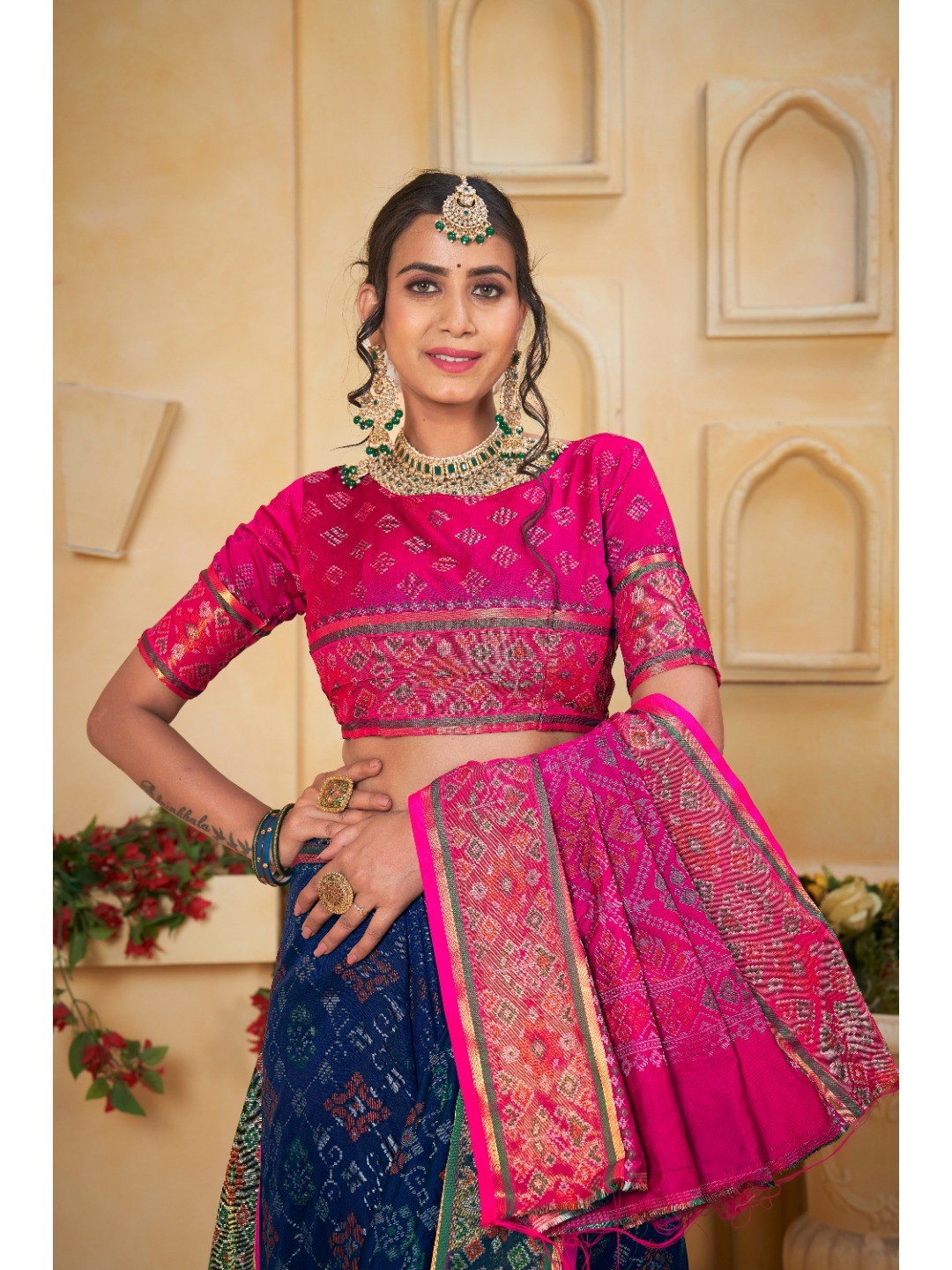 Designer Navy Blue Banarasi Silk Saree With Intricate Patola Zari Weaving & Fancy Border - Image 2