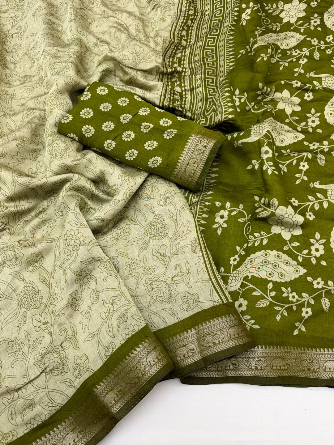 Elegant Beige & Green Viscose Saree with Fancy Floral Print and Jacquard Border - Image 3