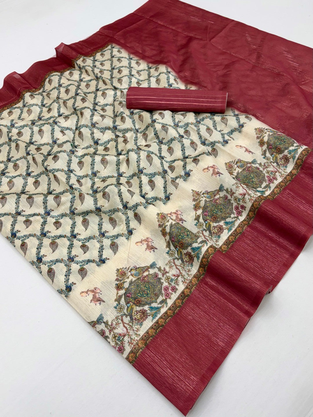 Offwhite & Maroon Pure Cotton Digital Print Saree with Woven Border - Image 3
