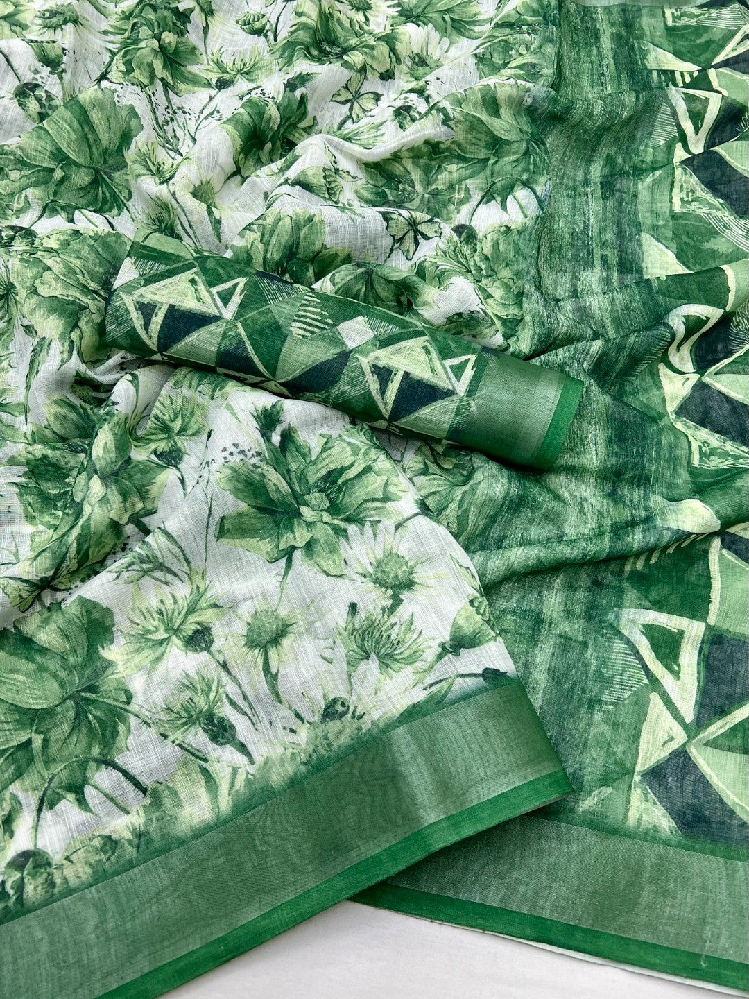 Charming Green Floral Digital Print Linen Cotton Saree With Luxe Zari Weaving Border - Image 3