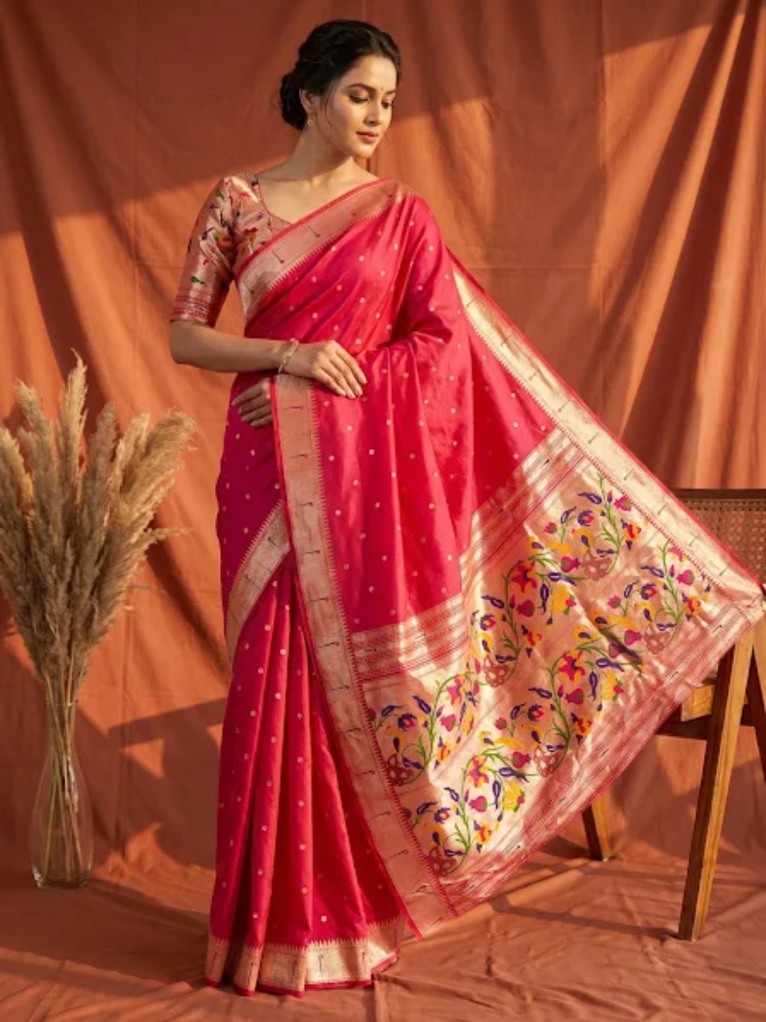 Graceful Pink Paithani Banarasi Silk Saree With Zari Woven Border & Floral Designer Pallu - Image 1