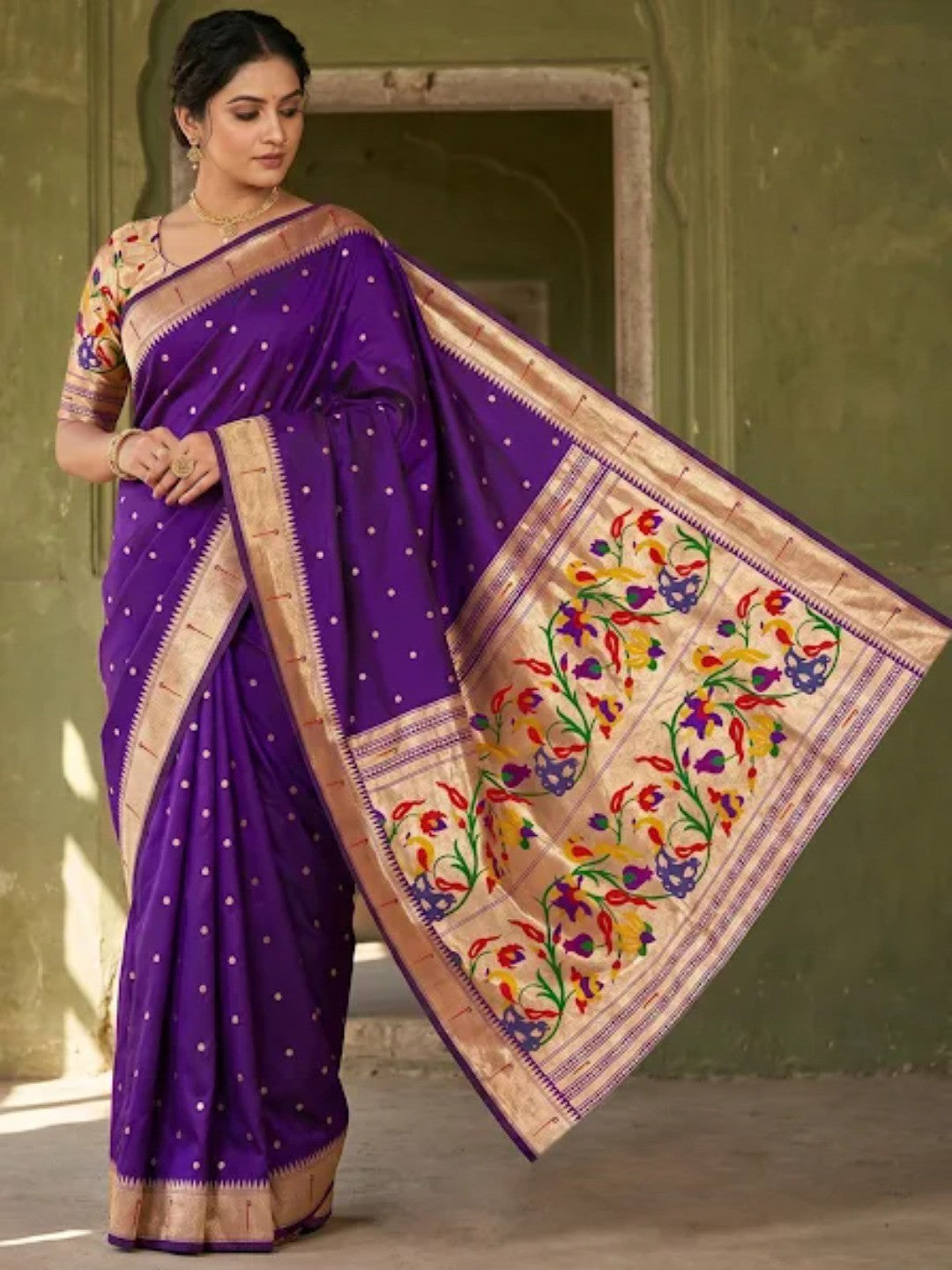 Graceful Violet Paithani Banarasi Silk Saree With Zari Woven Border & Floral Designer Pallu - Image 1