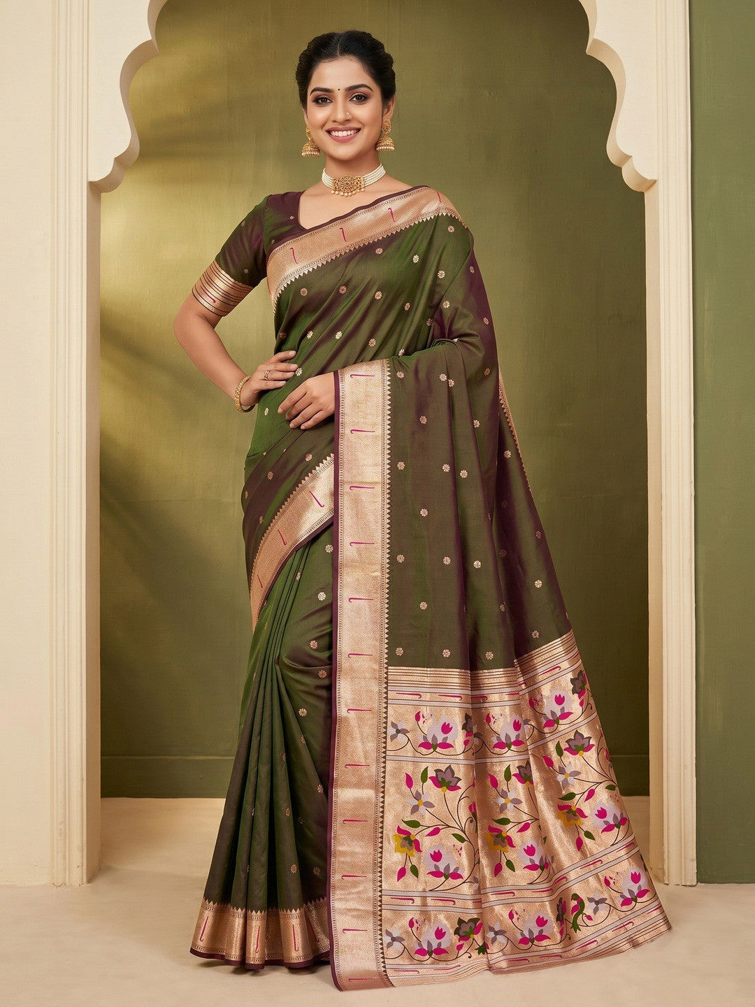 Traditional Mehendi Green Floral Zari Weaving Silk Paithani Saree With Intricate Designer Pallu - Image 1