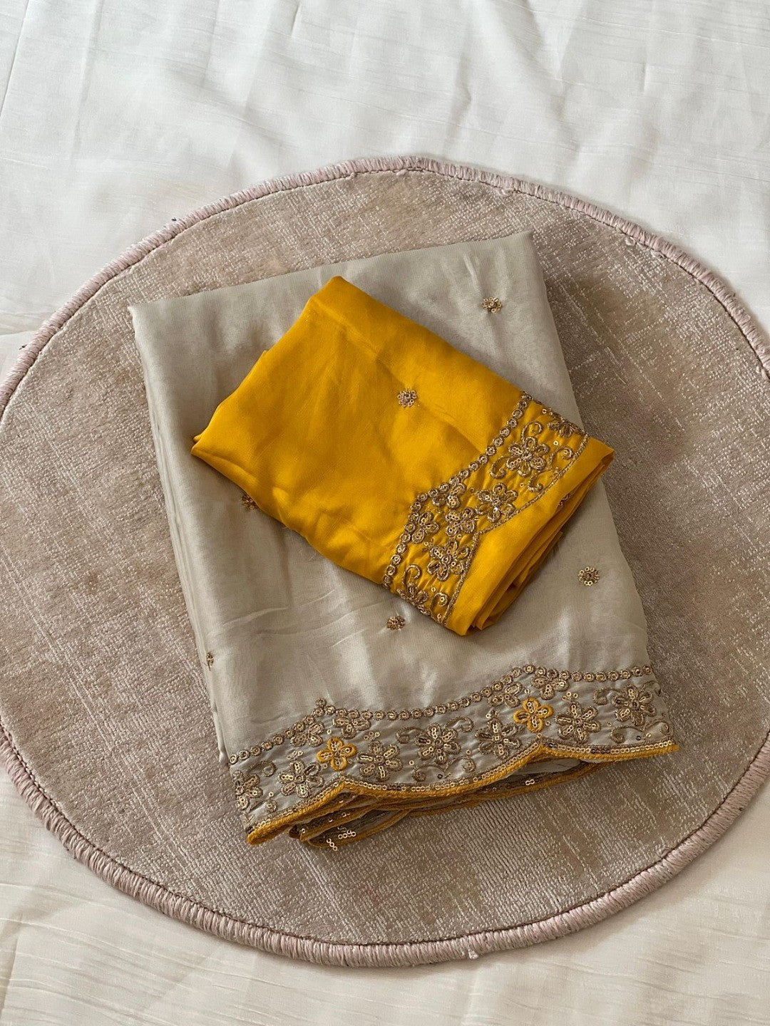 Elegant Cream Chiffon Saree with Sequins Work and Embroidered Border - Image 2
