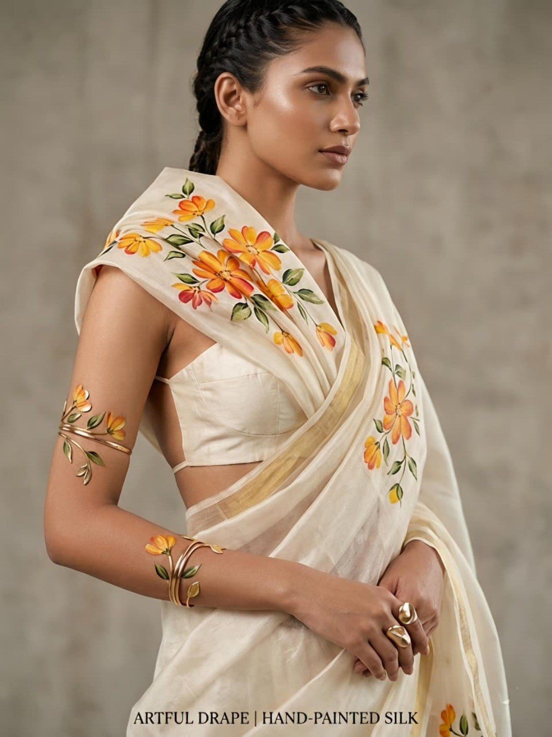Elegant Cream Mulmul Cotton Floral Printed Saree - Image 5