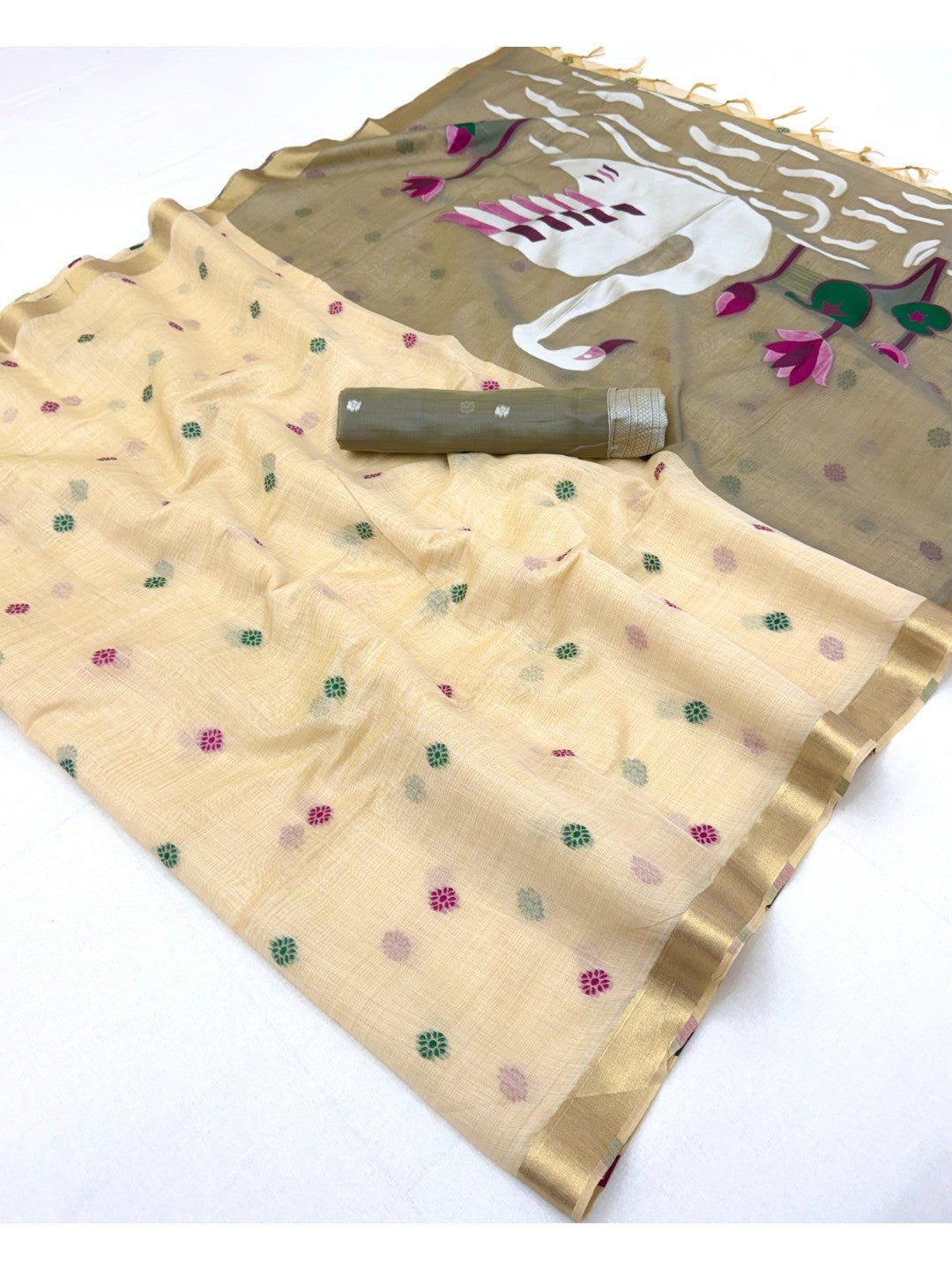 Elegant Cream Linen Saree with Floral Prints and Swan Motif Pallu - Image 2