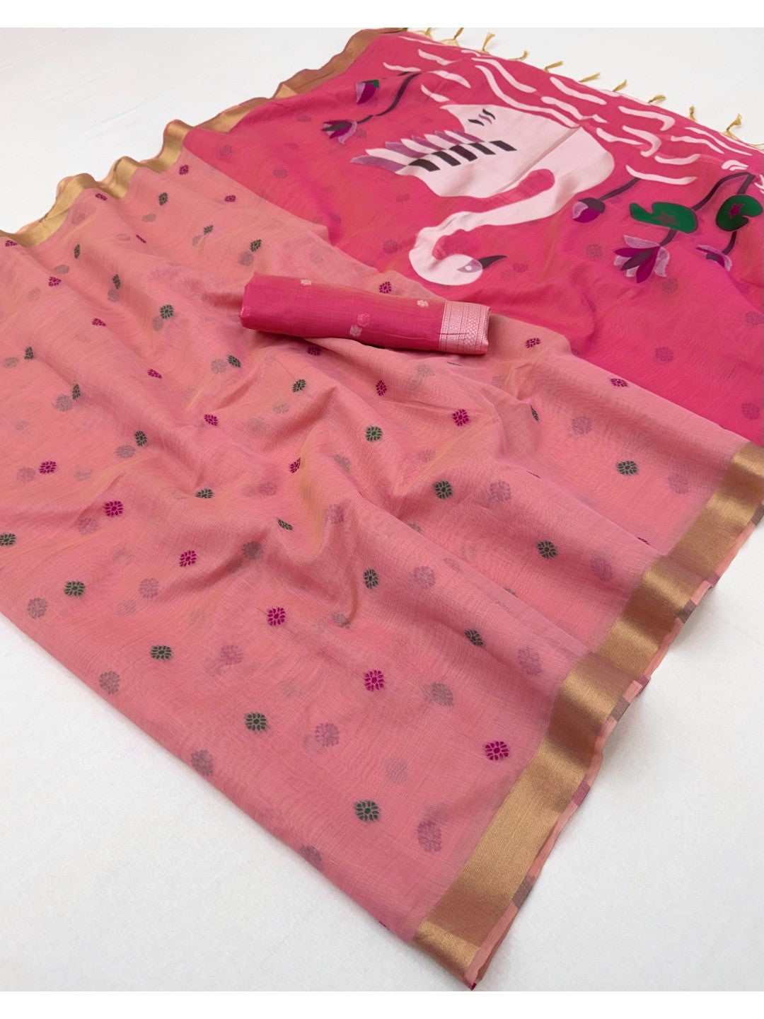 Elegant Pink Linen Saree with Floral Prints and Swan Motif Pallu - Image 3