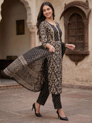 Designer Black Cotton Kurta Set with Ikkat Print Graceful Traditional Look - Image 2