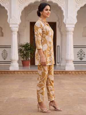 Soft Yellow Floral Printed Linen Set Breathable Comfortable Casual Wear - Image 2