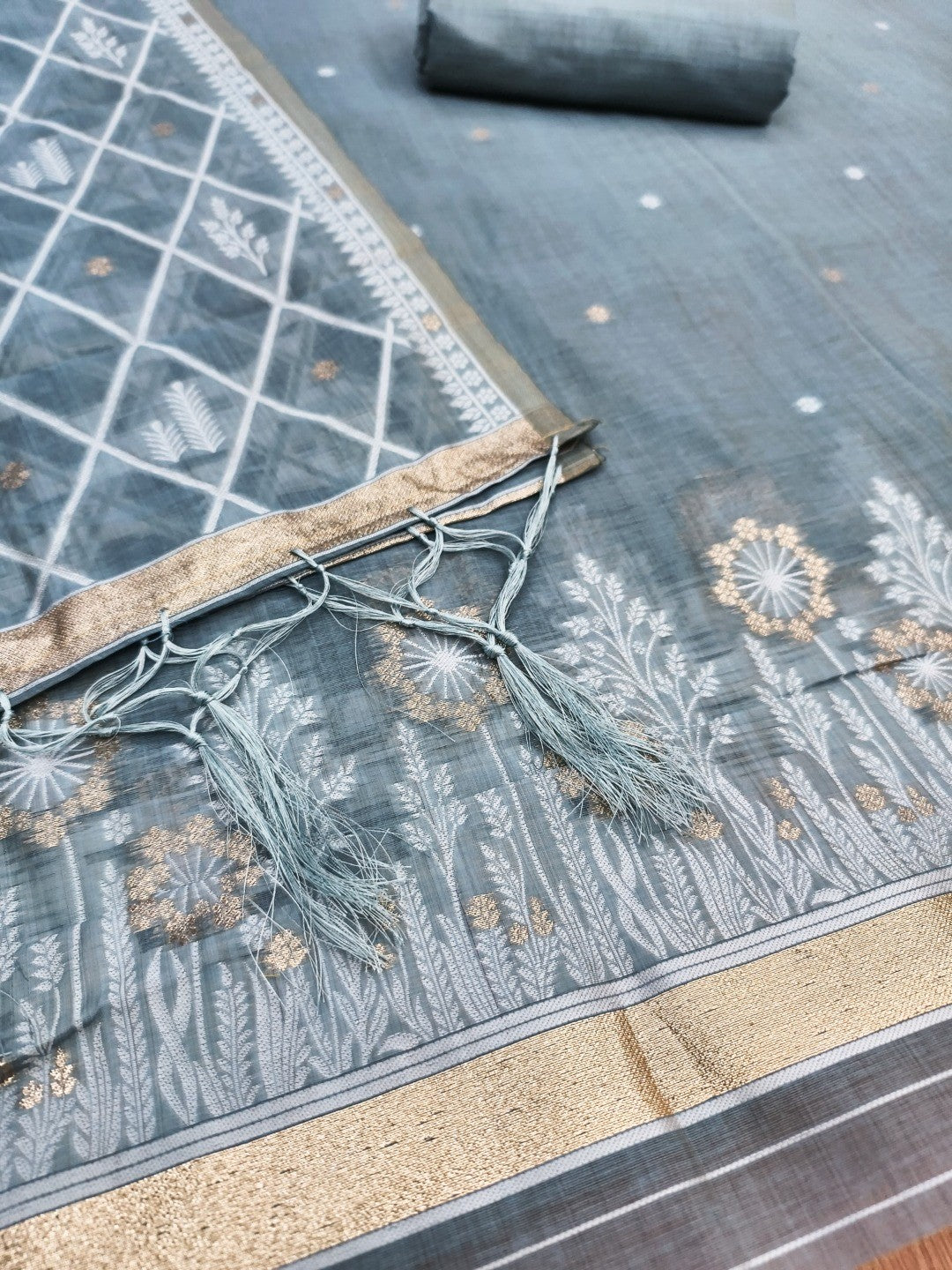 Elegant Grey Floral Zari Woven Muga Cotton Blend Jamdani Dress Material With Pichwai Design - Image 5