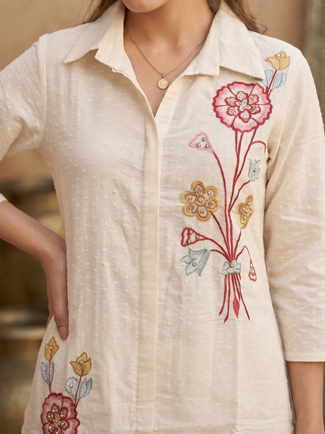 Elegant Offwhite Pure Cotton Floral Embroidered Top Bottom Set - Image 4