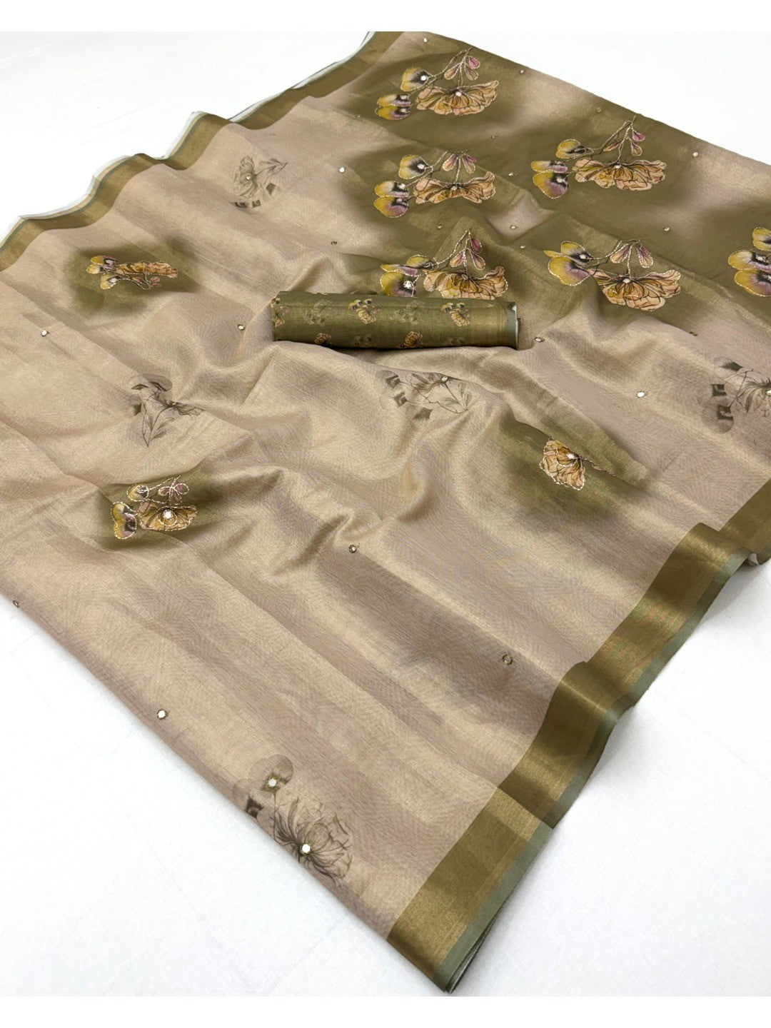 Beige Cotton Blend Saree with Green Floral Pattern Ethnic Wear - Image 3