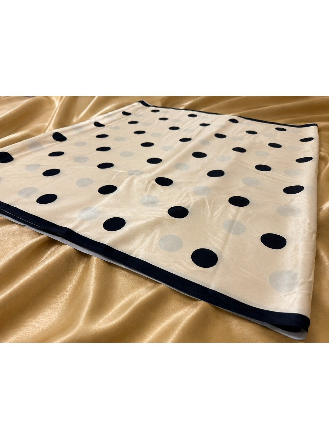 Classic Cream Polka Pattern Digital Printed Satin Saree for Timeless Elegance - Image 6