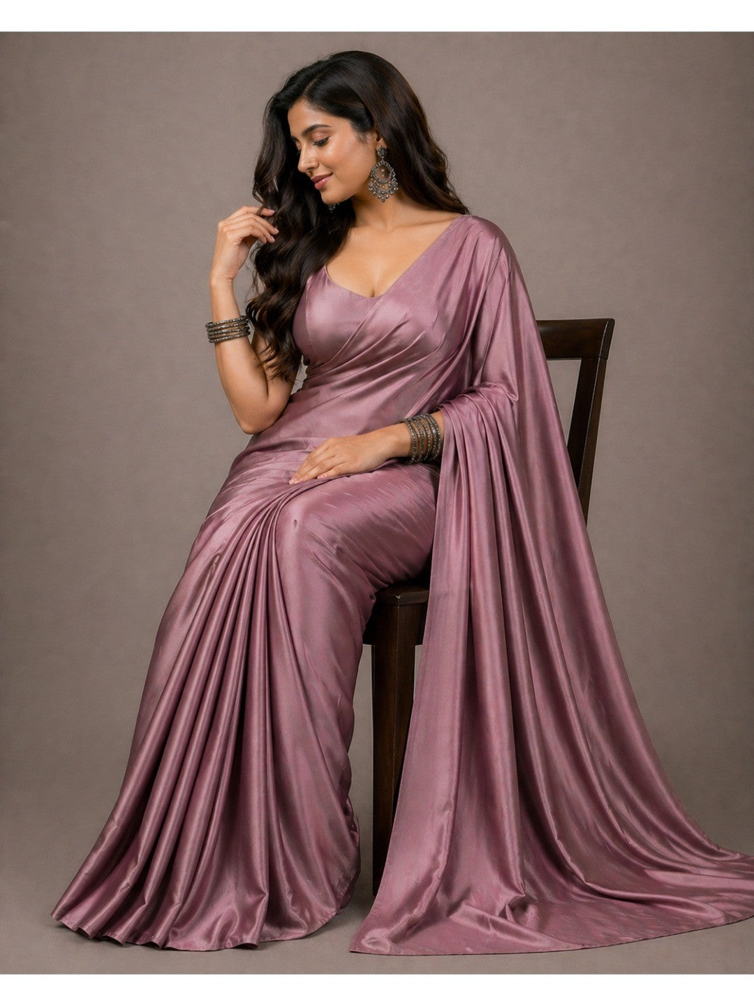 Elegant Mauve Solid Japan Satin Saree With Luxurious Finish - Image 5