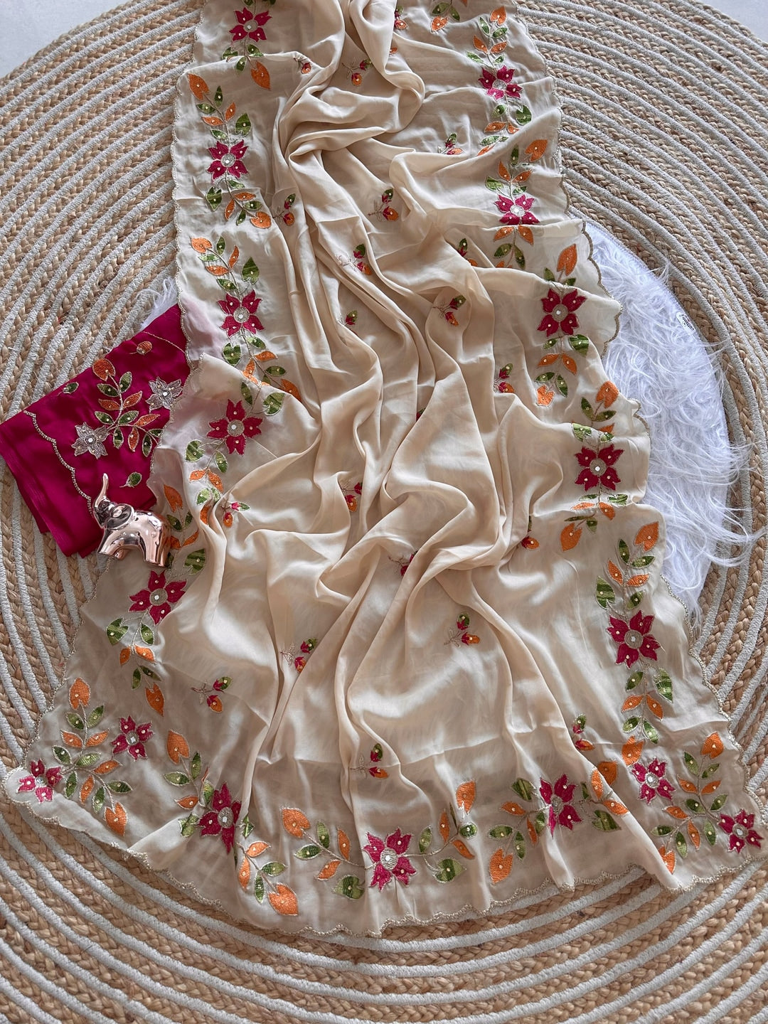 Peachmode Beige Georgette Saree with multi-color floral embroidery - Image 3