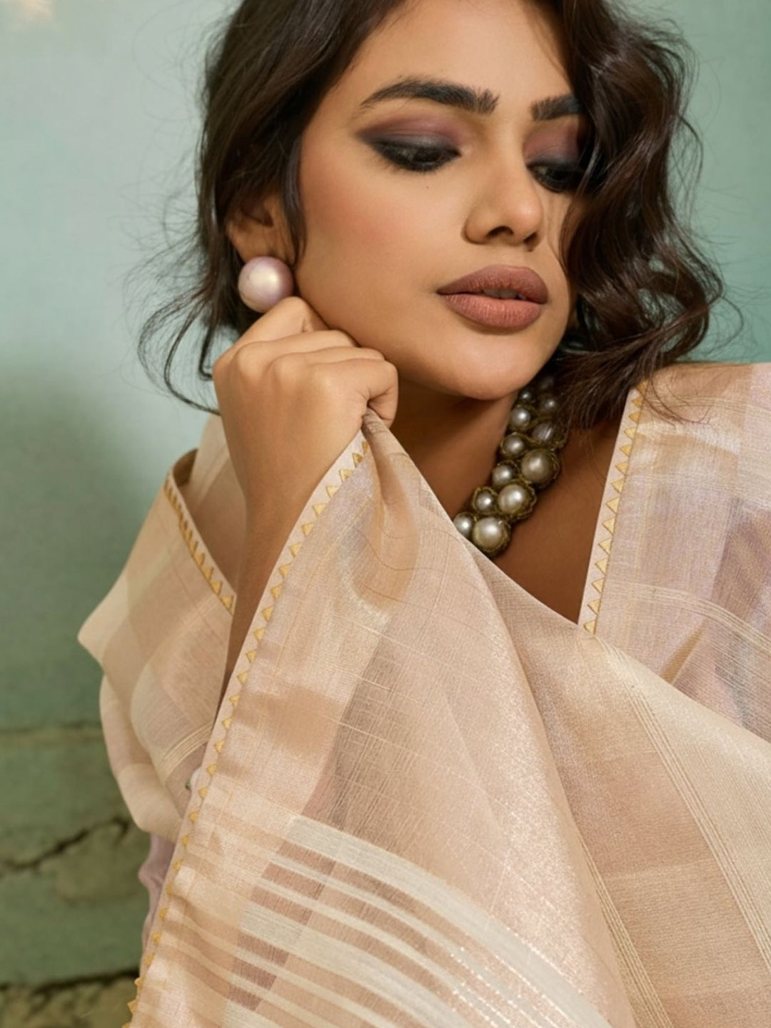 Peachmode Beige Cotton Silk Blend Saree with Zari Striped Weaving - Image 3
