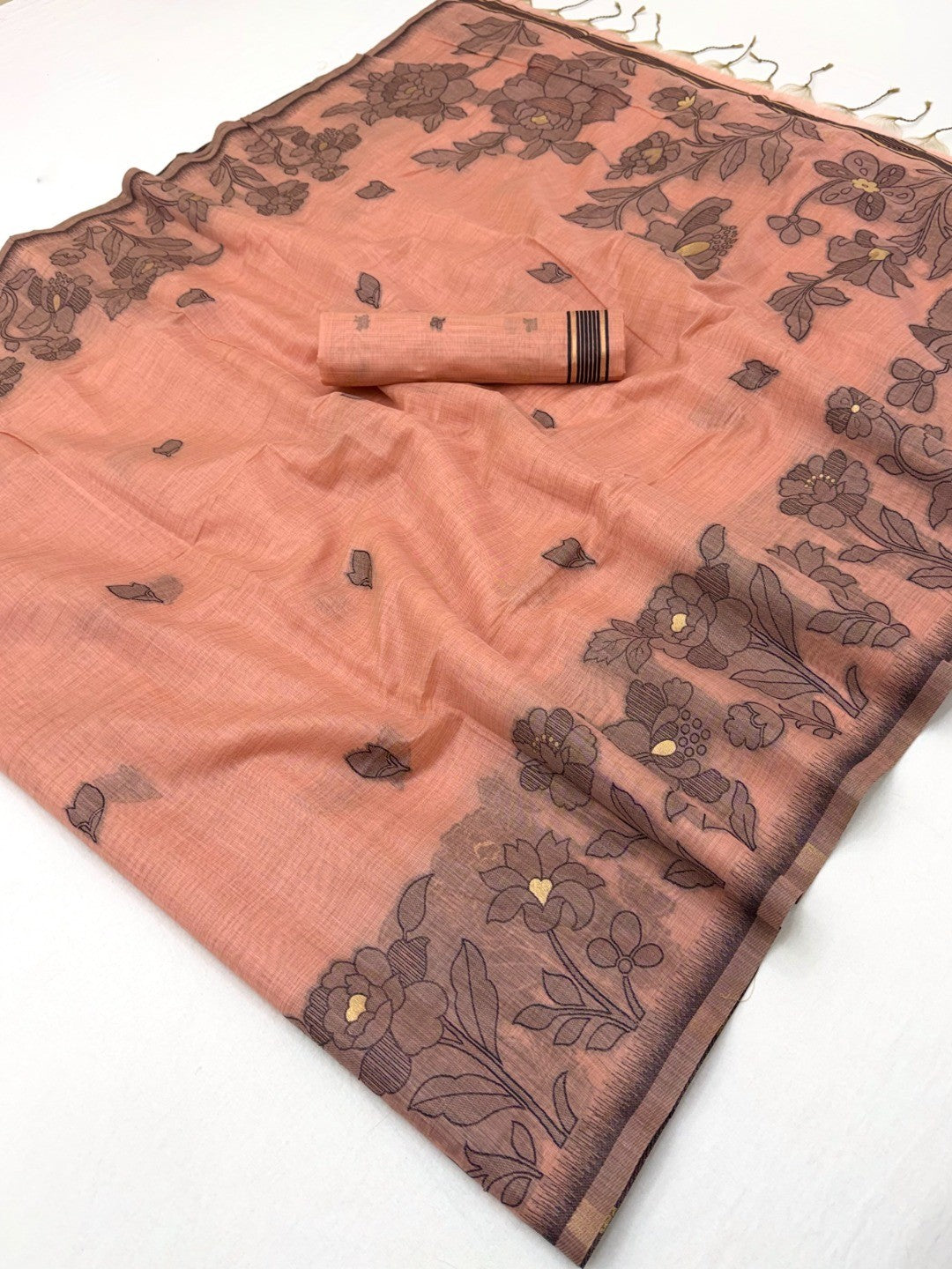 Peach Cotton Blend Festive Wear Saree with Elegant Floral Woven Pattern - Image 3