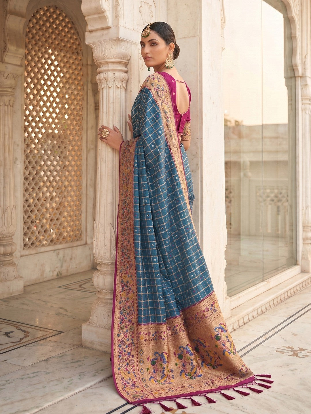 Premium Blue Check Motif Weaving Banarasi Silk Saree With Decorative Border & Pallu - Image 4