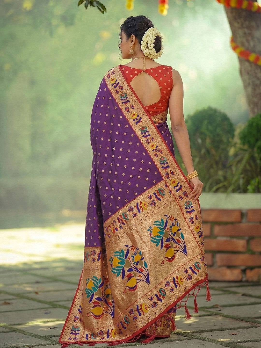 Elegant Wine Floral Weaving Banarasi Silk Saree With Designer Tassel Pallu - Image 3
