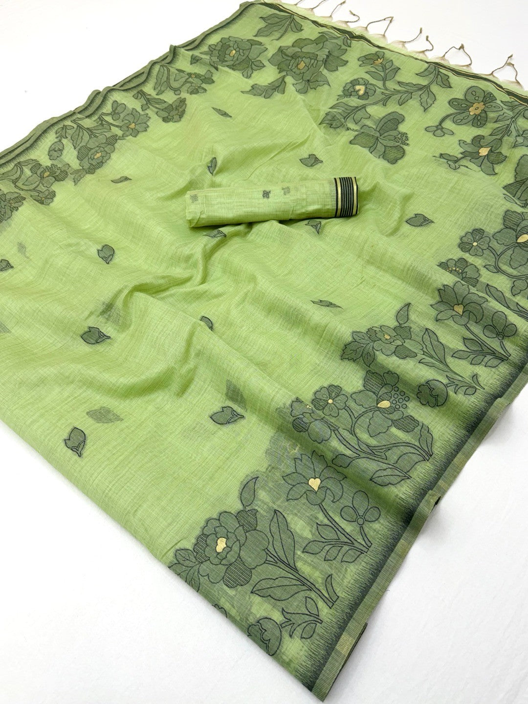 Green Cotton Blend Festive Wear Saree with Elegant Floral Woven Pattern - Image 2
