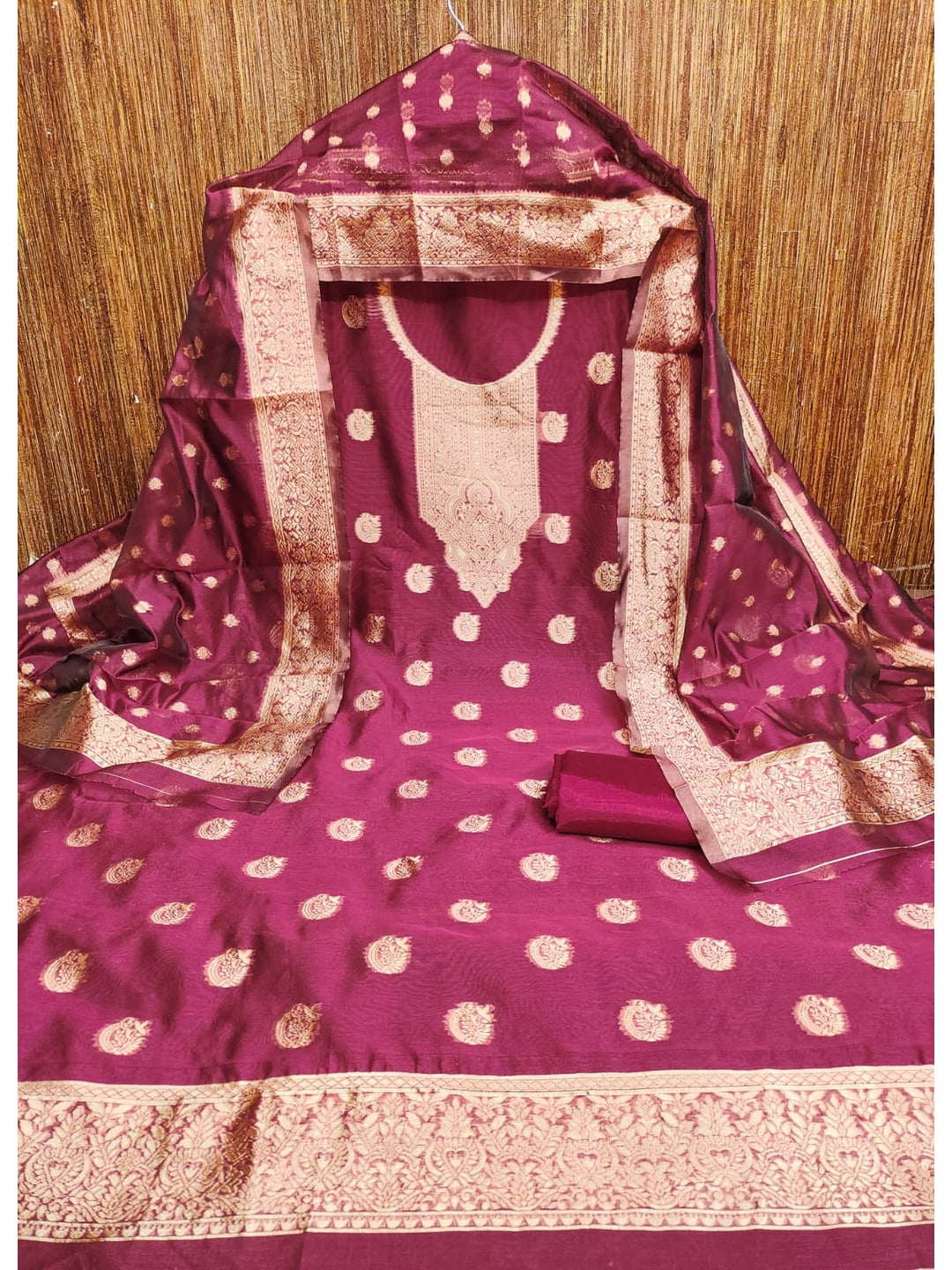 Peachmode Rani Pink Banarasi Jacquard Dress Material with Woven Dupatta - Image 2