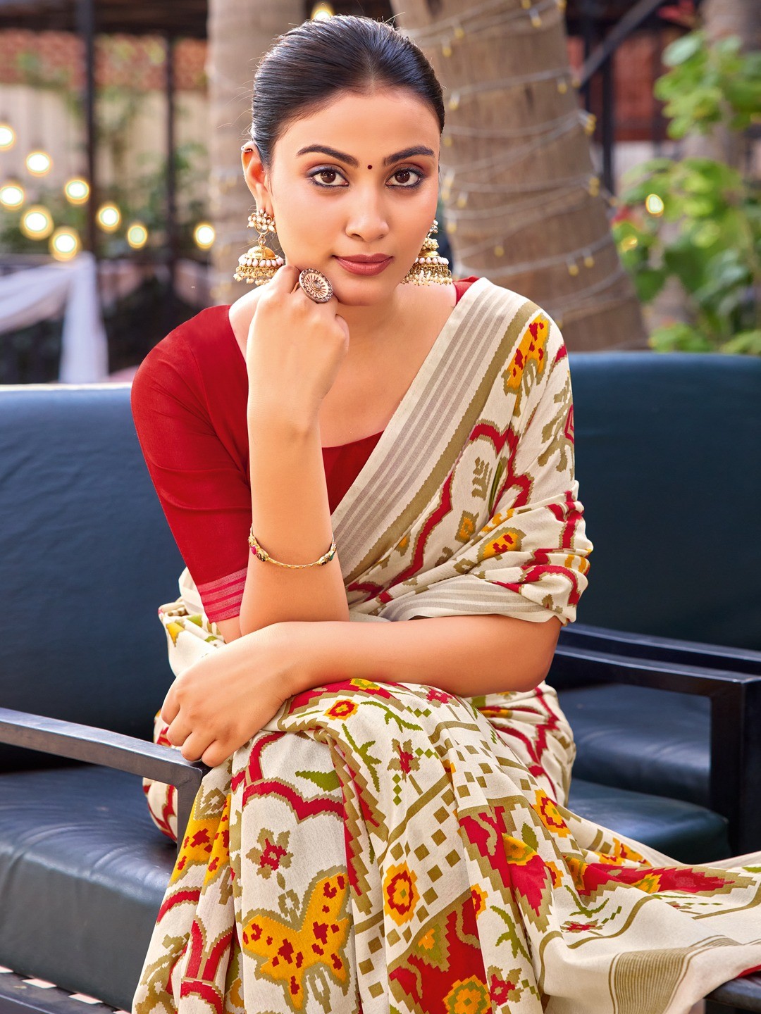 Cream Tussar Silk Saree with Elegant Ikkat Motifs - Image 2
