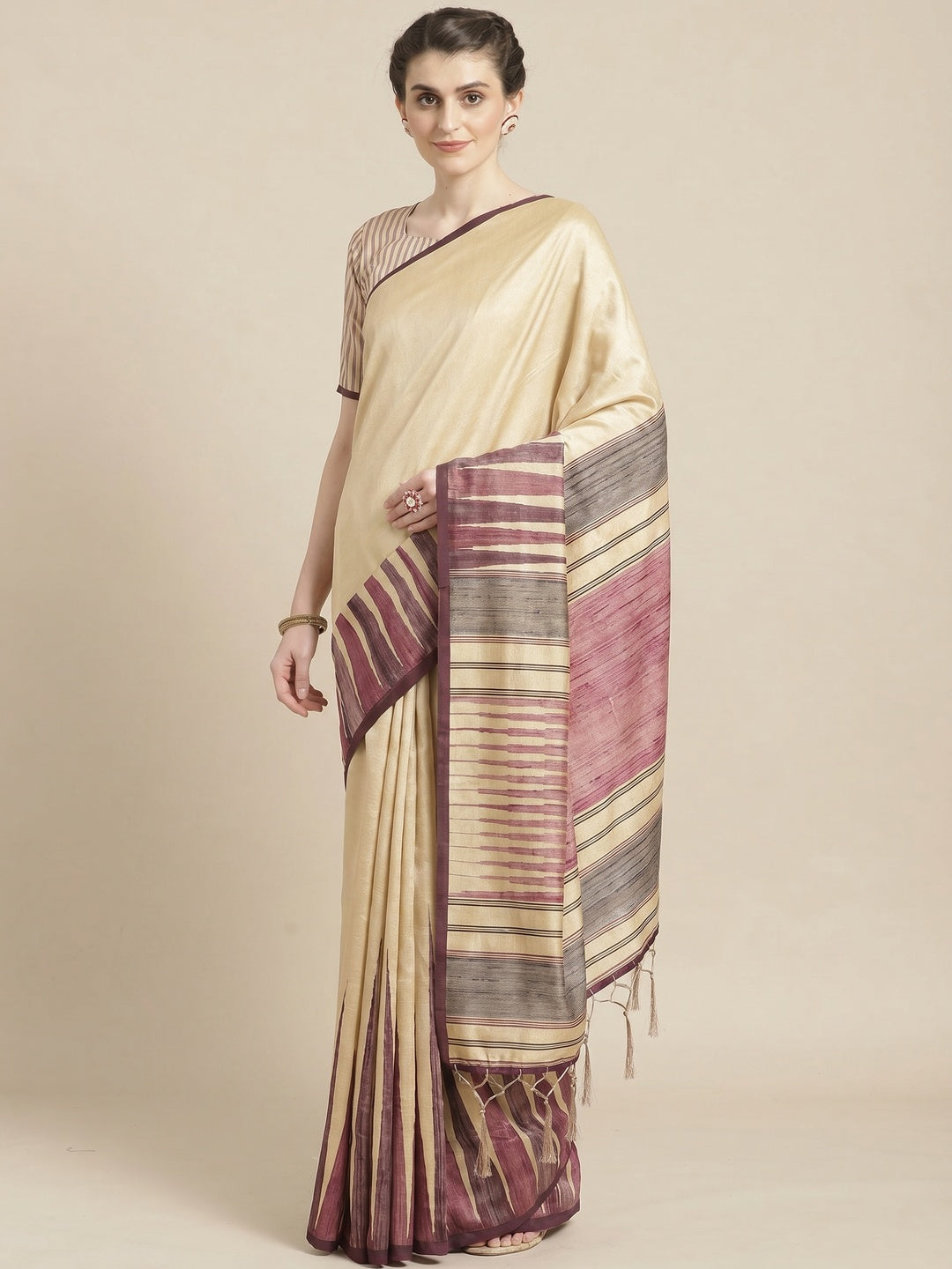 Blooming Beige - Violet Colored Casual Wear Printed Silk Blend Saree - Image 1
