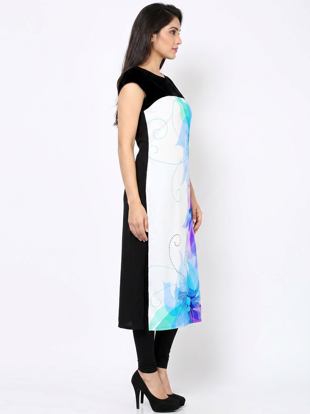 Amazing White Colored Casual Printed Crepe Kurti - Image 1