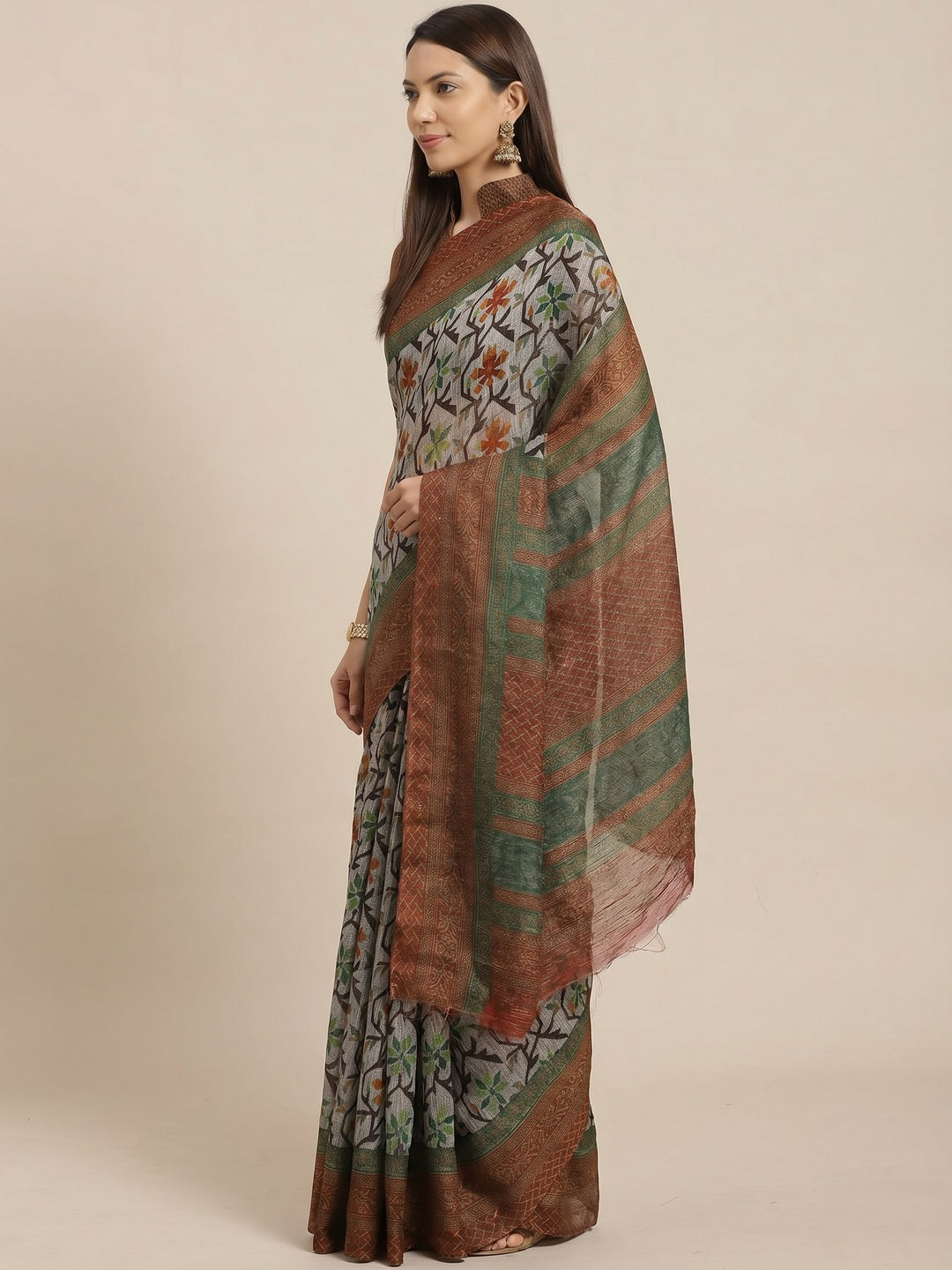 Arresting Grey - Brown Colored Casual Wear Printed Silk blend Saree - Image 3
