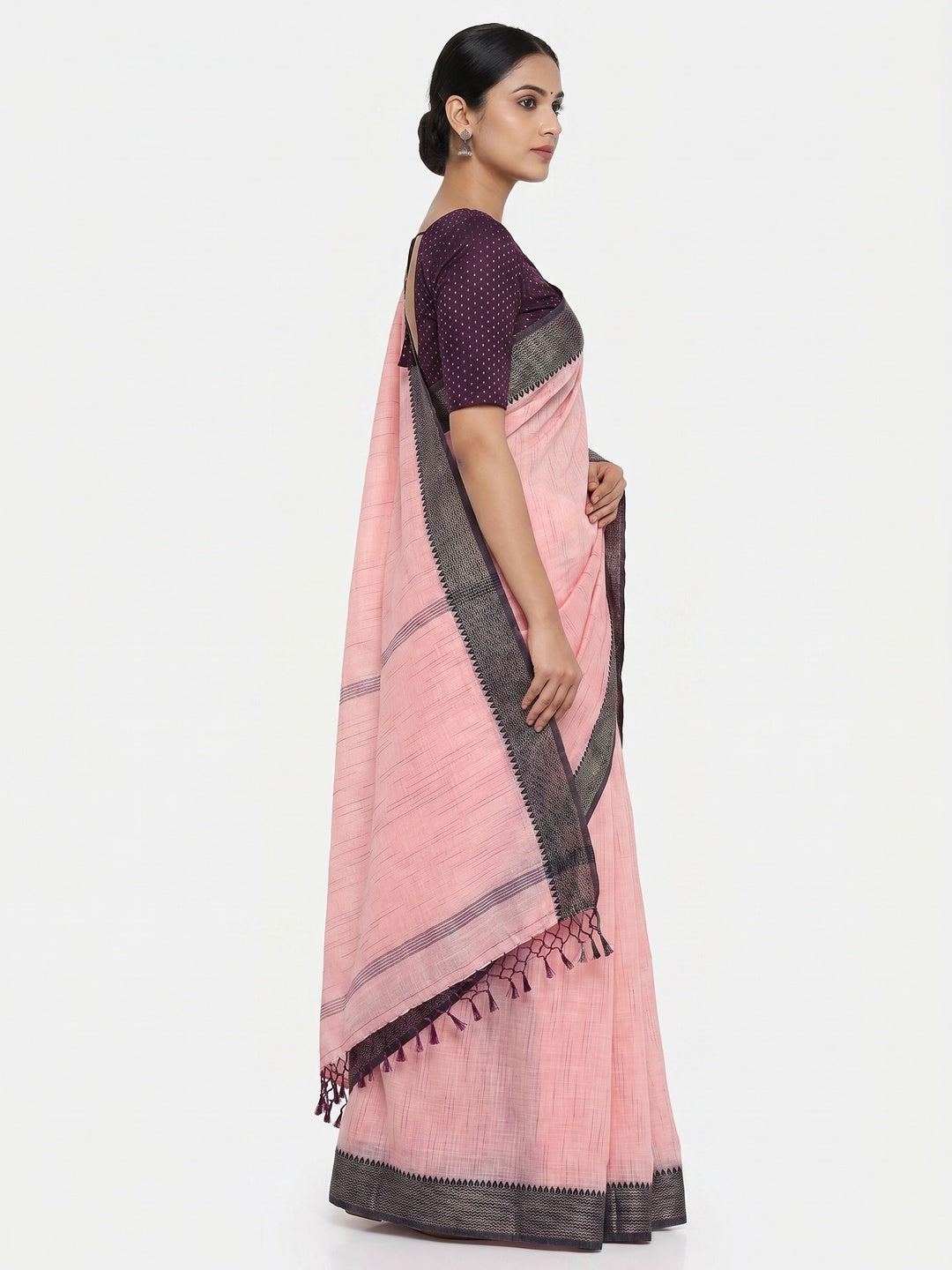 Captivating Pink Colored lining Pattern Casual Wear Cotton Saree - Image 3