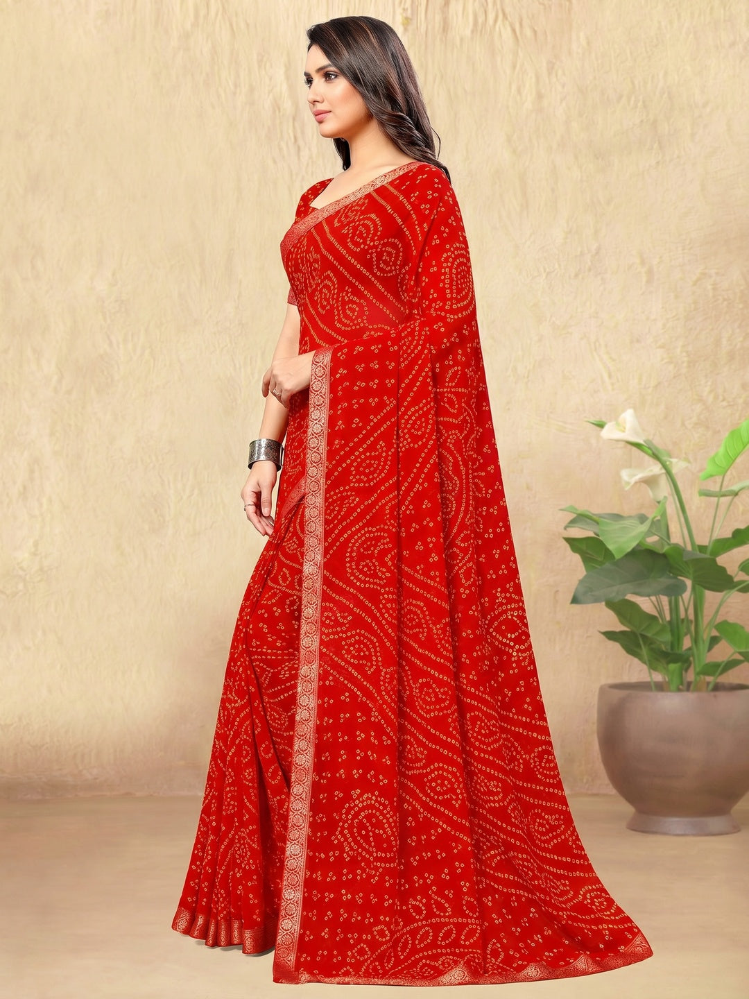 Red Casual Wear Printed Chiffon Saree - Image 1