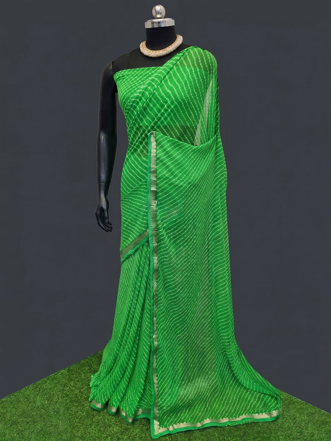 Green Casual Wear Stripes Printed Georgette Saree With Border - Image 1