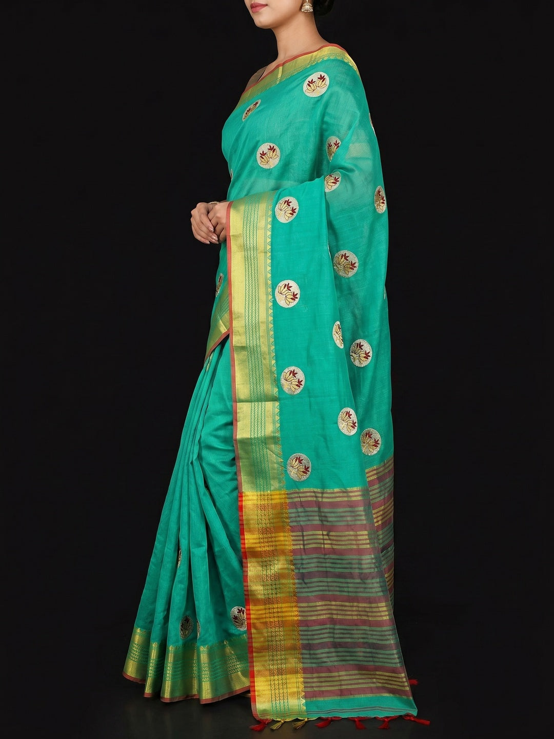 Green Casual Wear Woven Chanderi Silk Saree - Image 3
