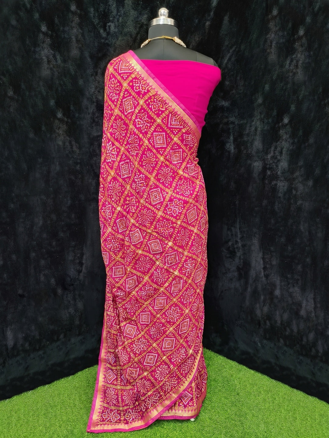 Dark Pink Festive Wear Bandhani Printed Georgette Saree With Lace Border - Image 2