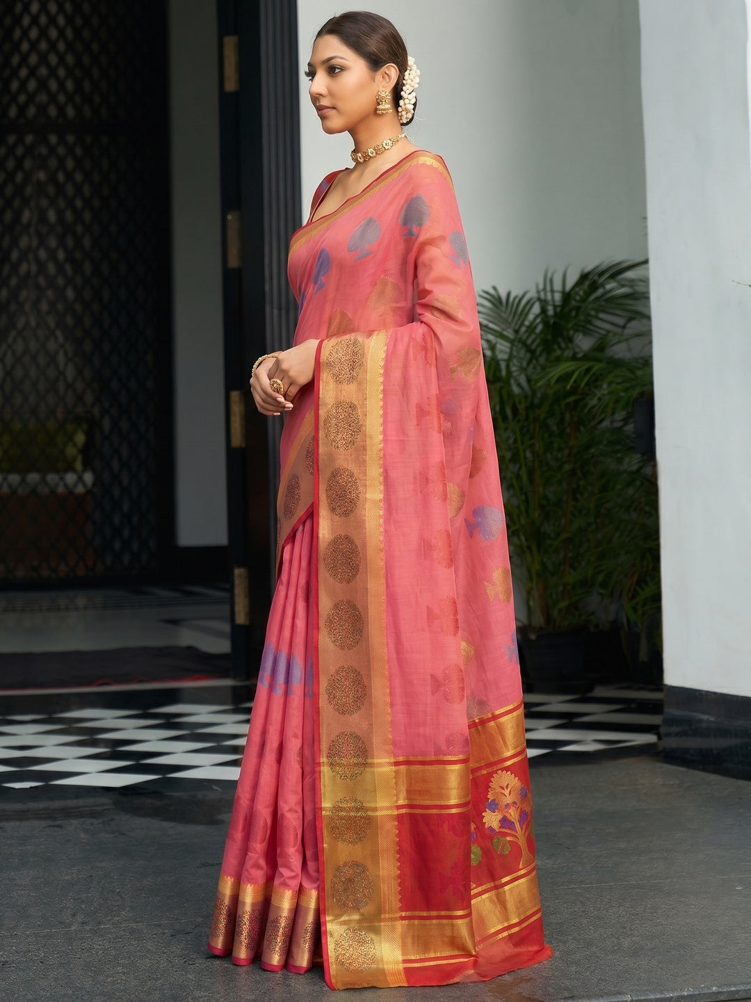 Peach Festive Wear Woven Cotton Handloom Saree - Image 2