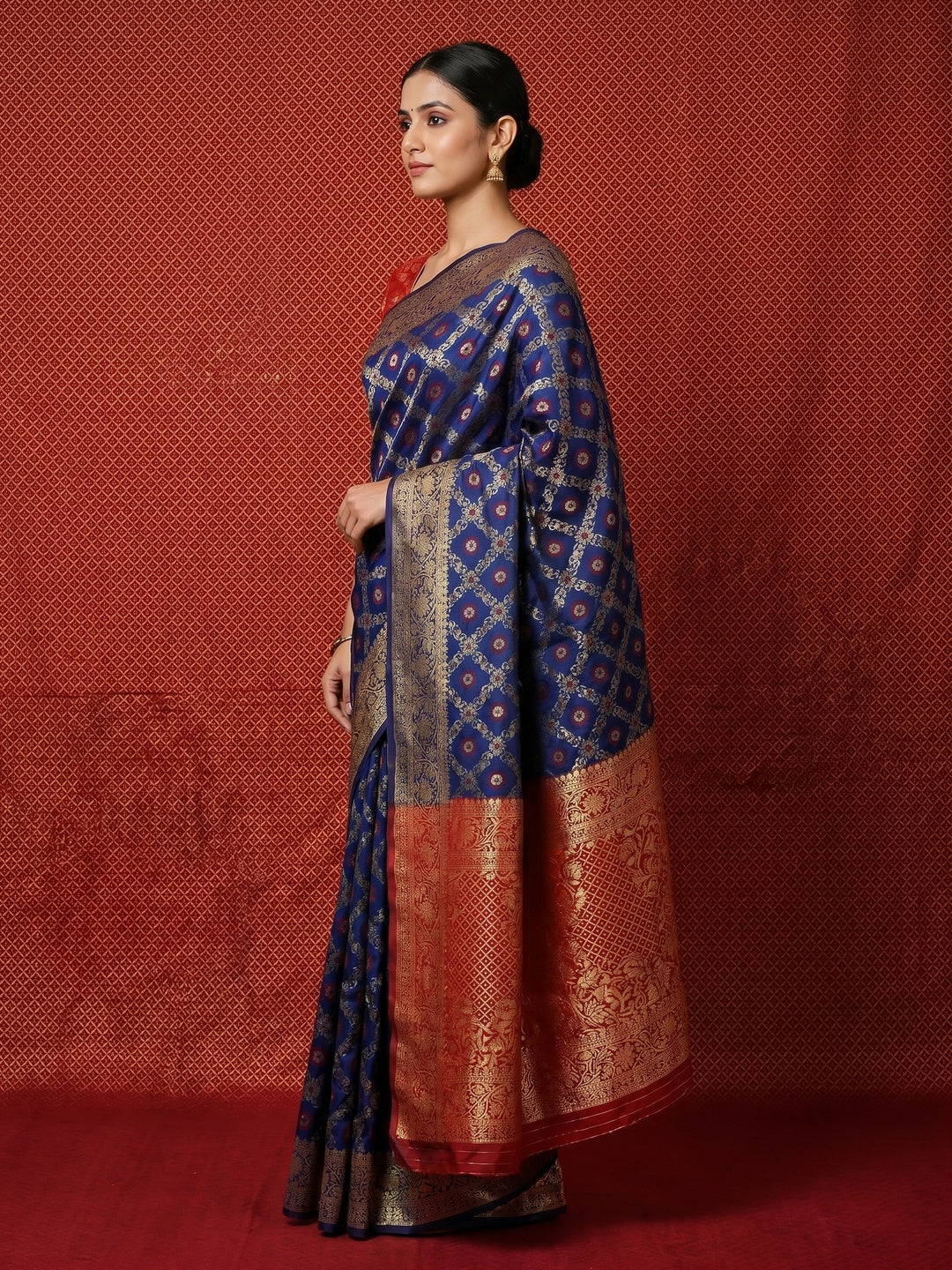 Blue Festive Wear Woven Silk Saree With Patola Rich Pallu - Image 3
