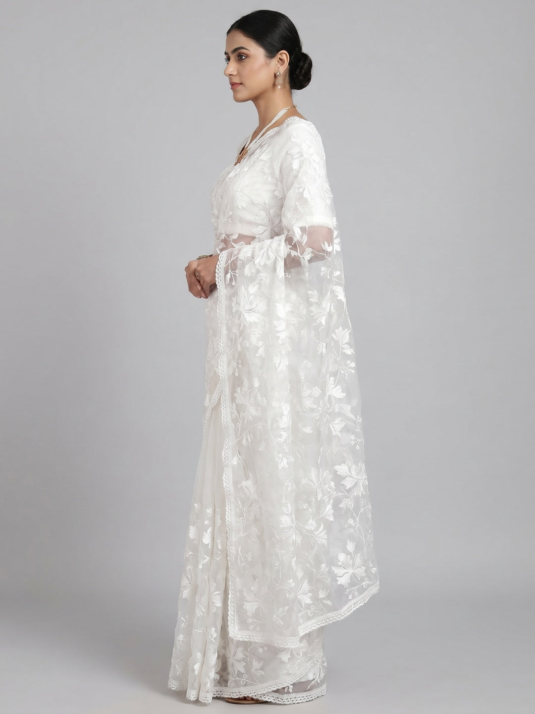White Floral Embroidered Organza Saree - Image 3