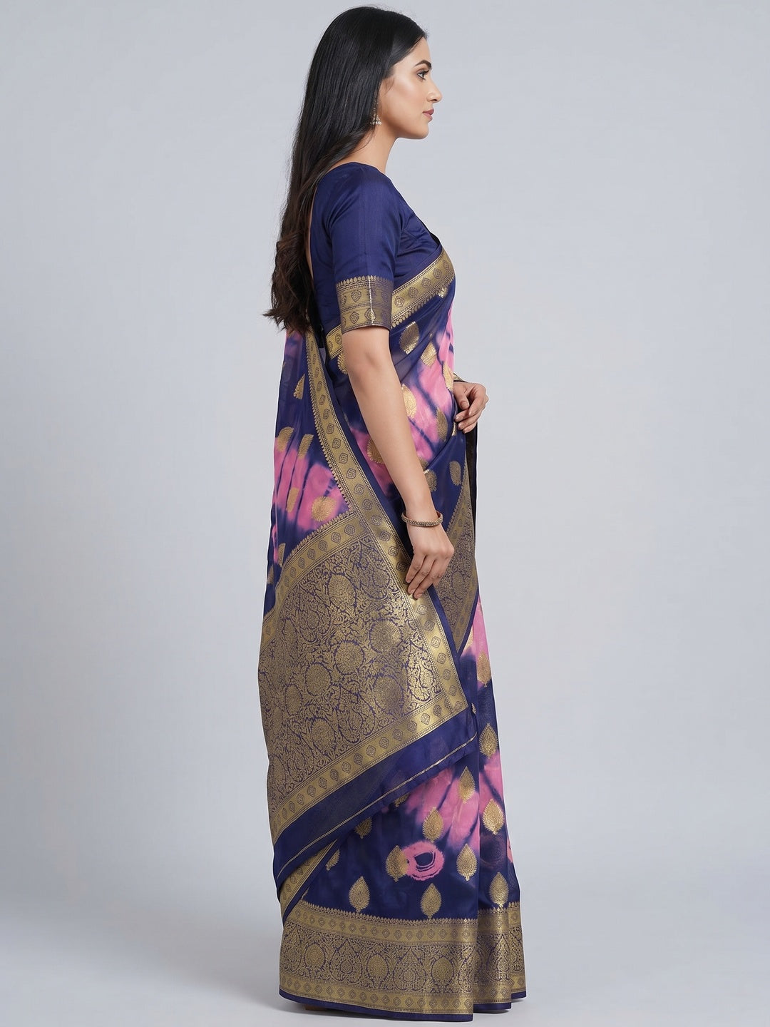 Navy Blue-Pink Woven Jacquard Saree With Tassels - Image 3