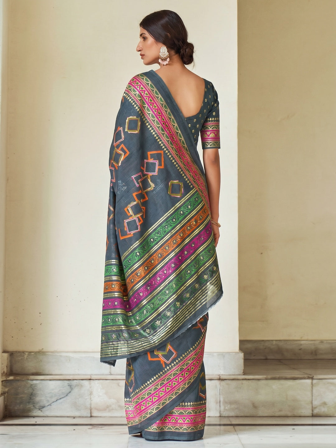 Grey Foil Digital Printed Cotton Blend Saree - Image 2