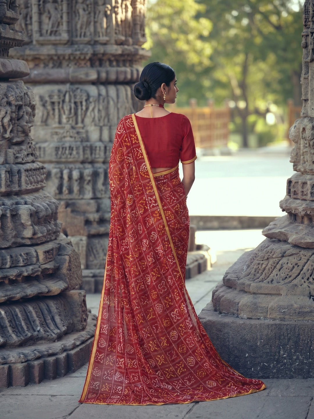 Red Bandhani Printed With Fancy Border Chiffon Saree - Image 1