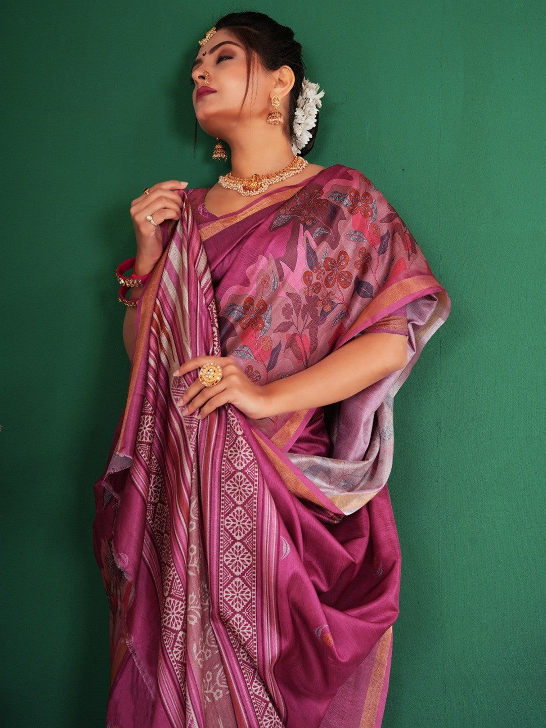 Elegant Pink Floral Digital Print Dola Silk Saree With Rich Zari Weaving Border Work - Image 3