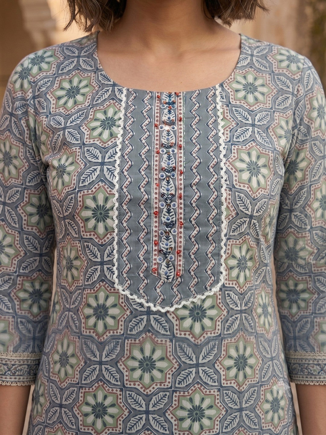 Greyish Blue Geometric Printed Pure Cotton Straight Kurta with Pant Set - Image 2