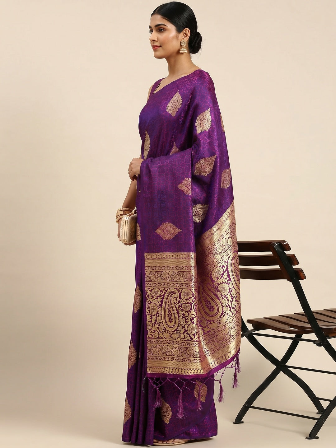 Purple Woven Kanjivaram Silk Saree WithTassels - Image 3