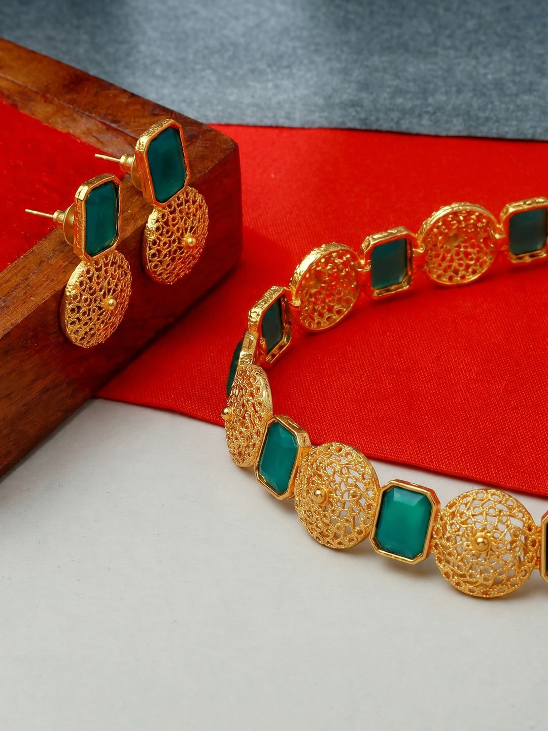 Gold Plated Alloy Choker Set - Image 3