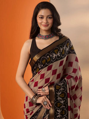 Peachmode Black Border Maheshwari Silk Saree - Image 1