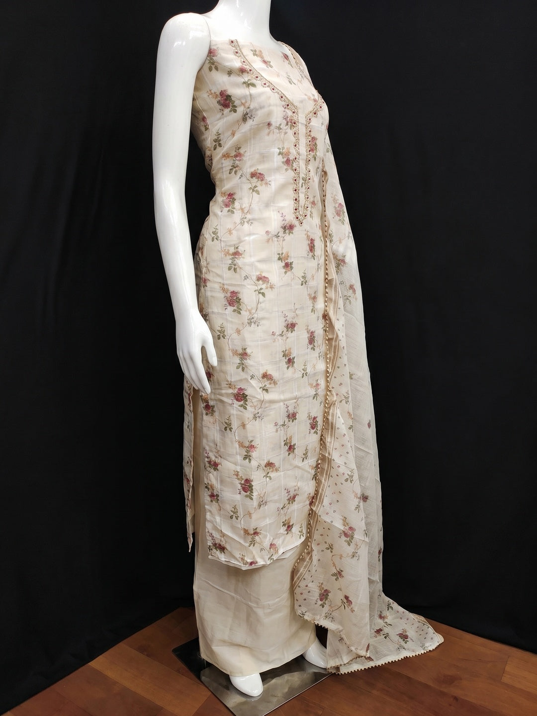 Cream Floral Printed Linen Dress Material - Image 3