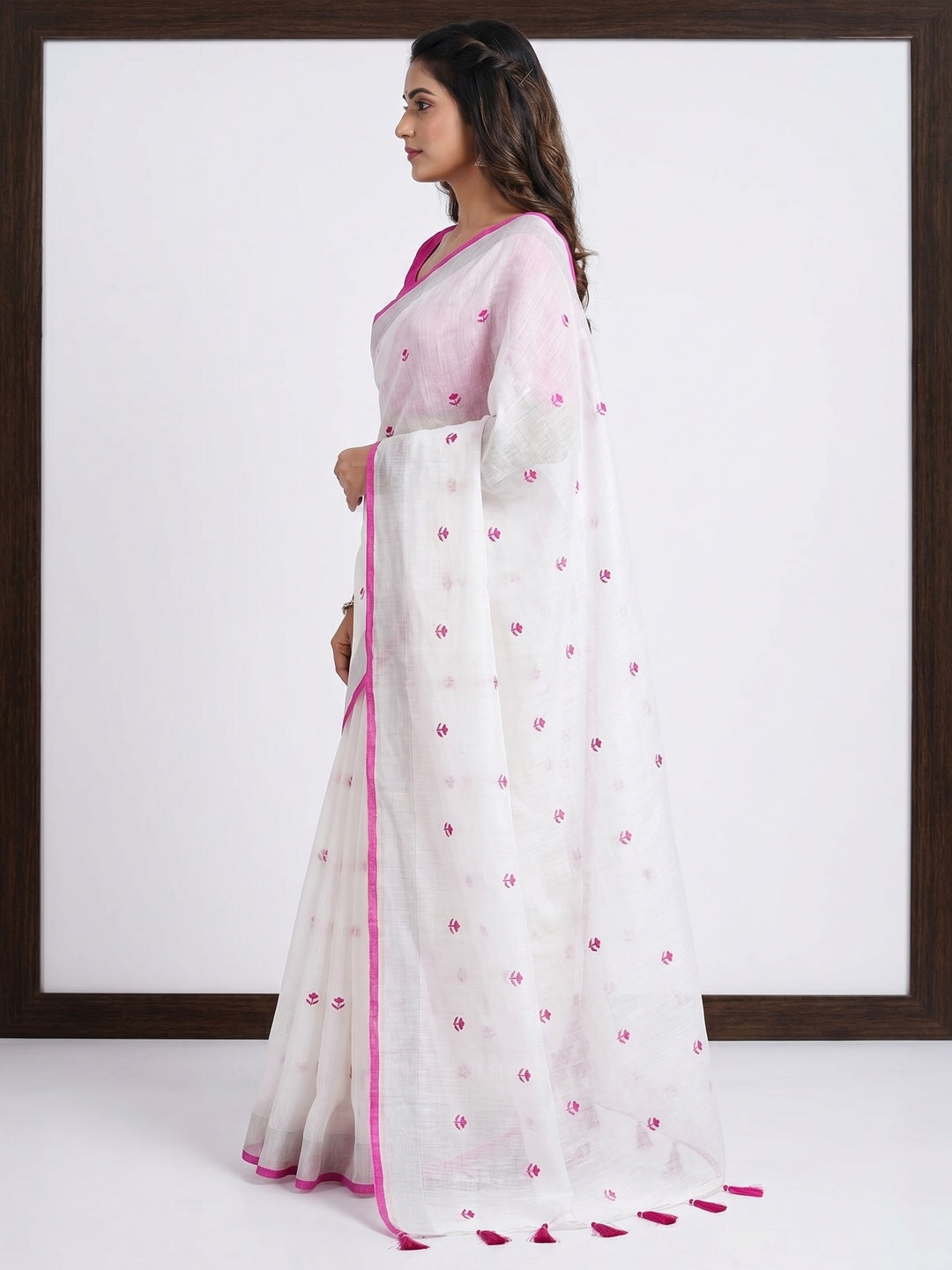 White & Pink Floral Embroidered Linen Saree - Image 3