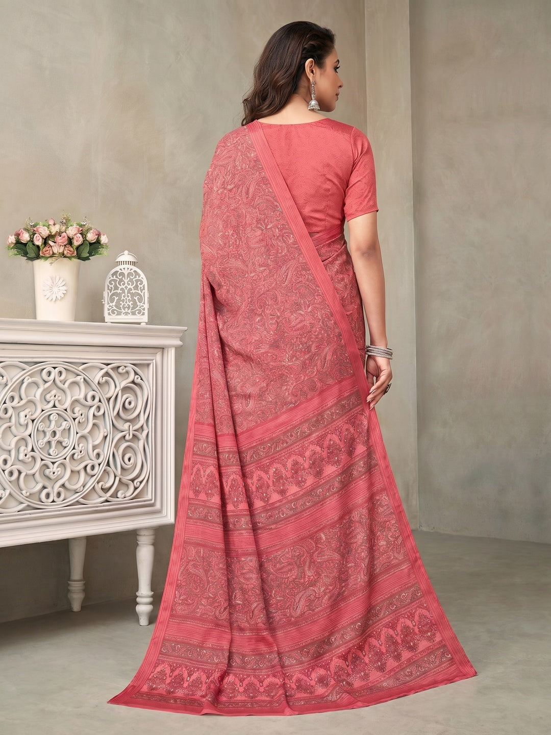 Pink Printed Crepe Saree - Image 2