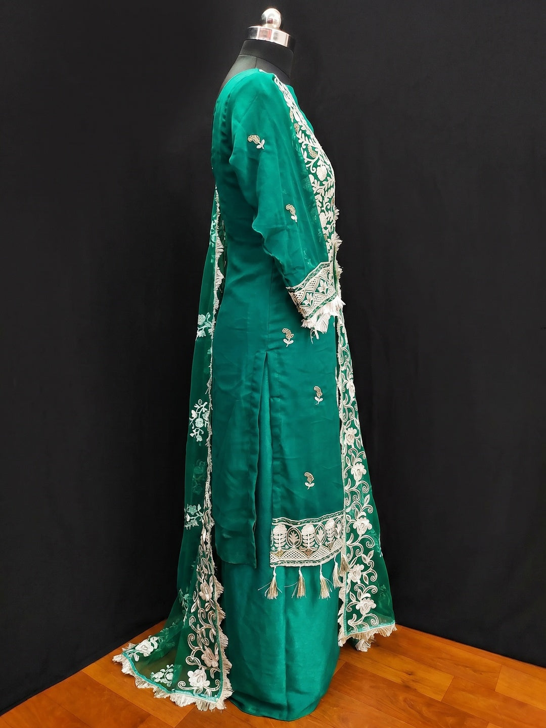 Teal Green Floral Embroidered Georgette Dress Material - Image 2